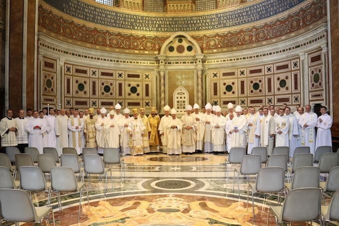Biskupi slávili svätú omšu v Lateránskej bazilike a navštívili ďalšie dikastéria