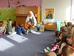 Milostivý obraz Trnavskej Panny Márie putuje po cirkevných školách