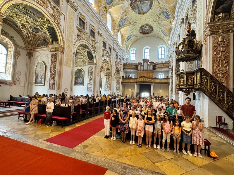 Žiaci a pedagógovia trnavských škôl ďakovali v katedrále za končiaci sa školský rok