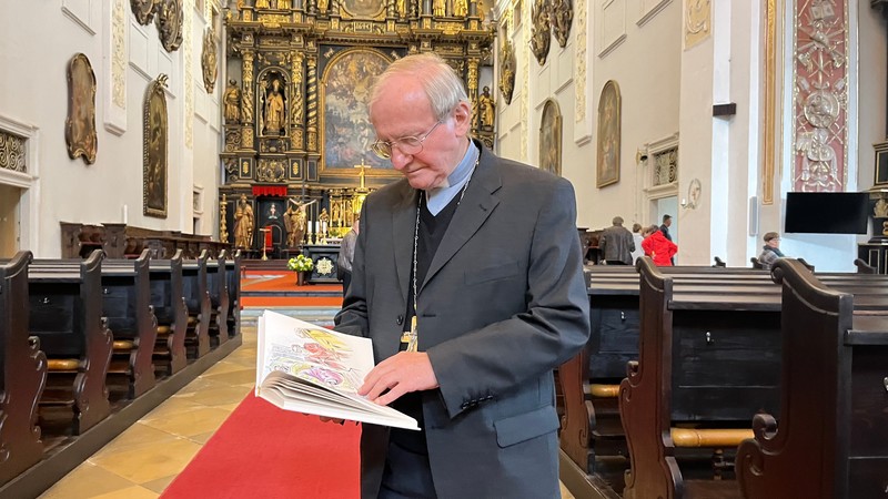 Biskup František Rábek oživuje dejiny slovenského národa