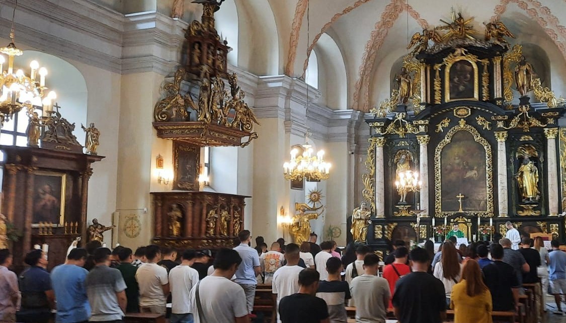 V Kostole sv. Jozefa v Trnave bola prvýkrát svätá omša v anglickom jazyku