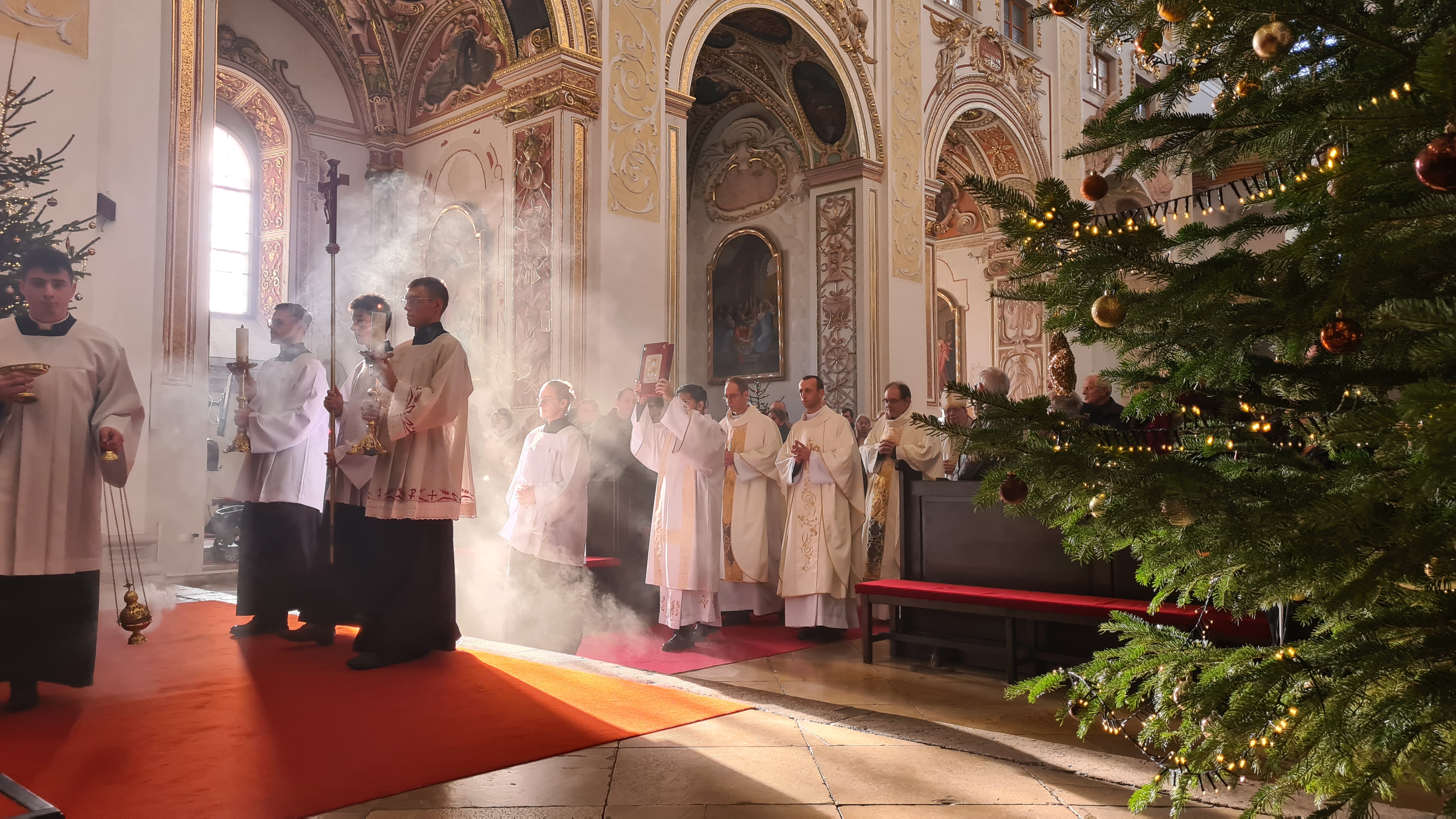Vianočná výzva arcibiskupa Oroscha: Mať srdce dieťaťa
