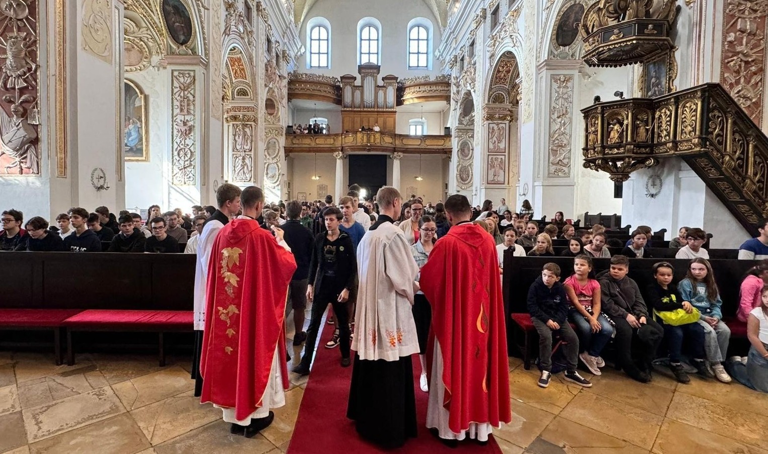 Veni Sancte: Trnavské štátne školy otvorili svätou omšou akademický rok 2024/2025
