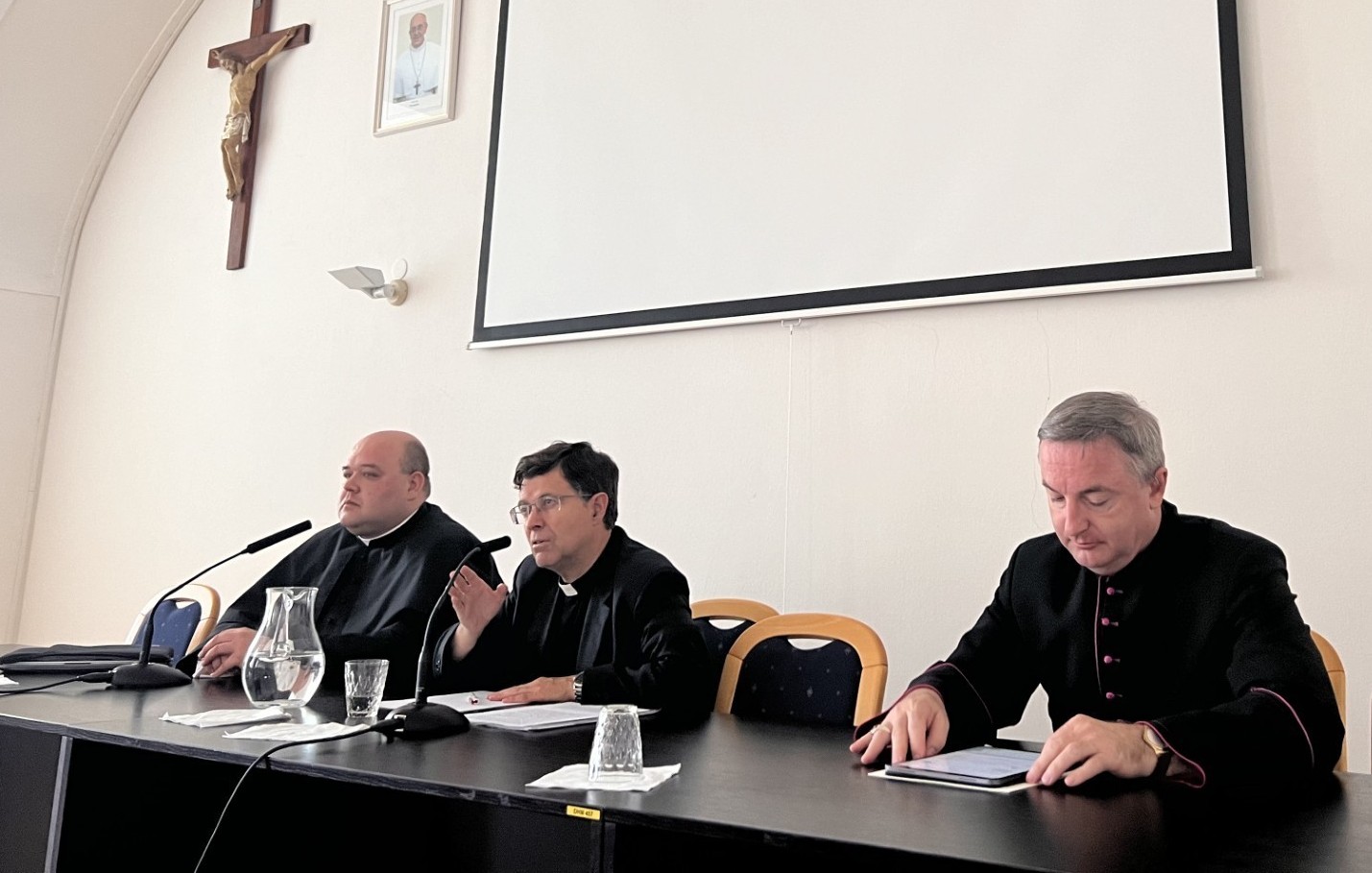 V Trnave prednášal laureát Ratzingerovej ceny za teológiu prof. Pablo Blanco Sarto