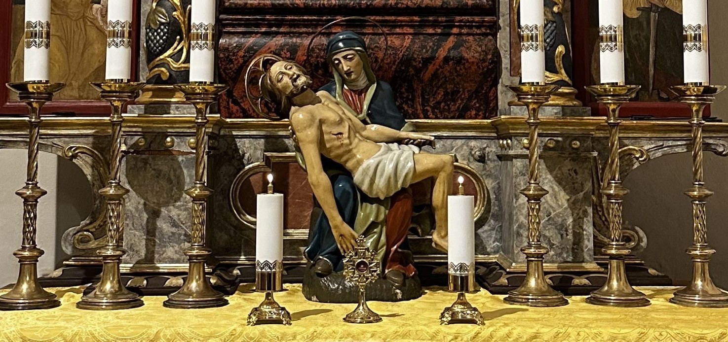V Kostole sv. Heleny v Trnave je vystavená relikvia sv. Cyrila - Konštantína