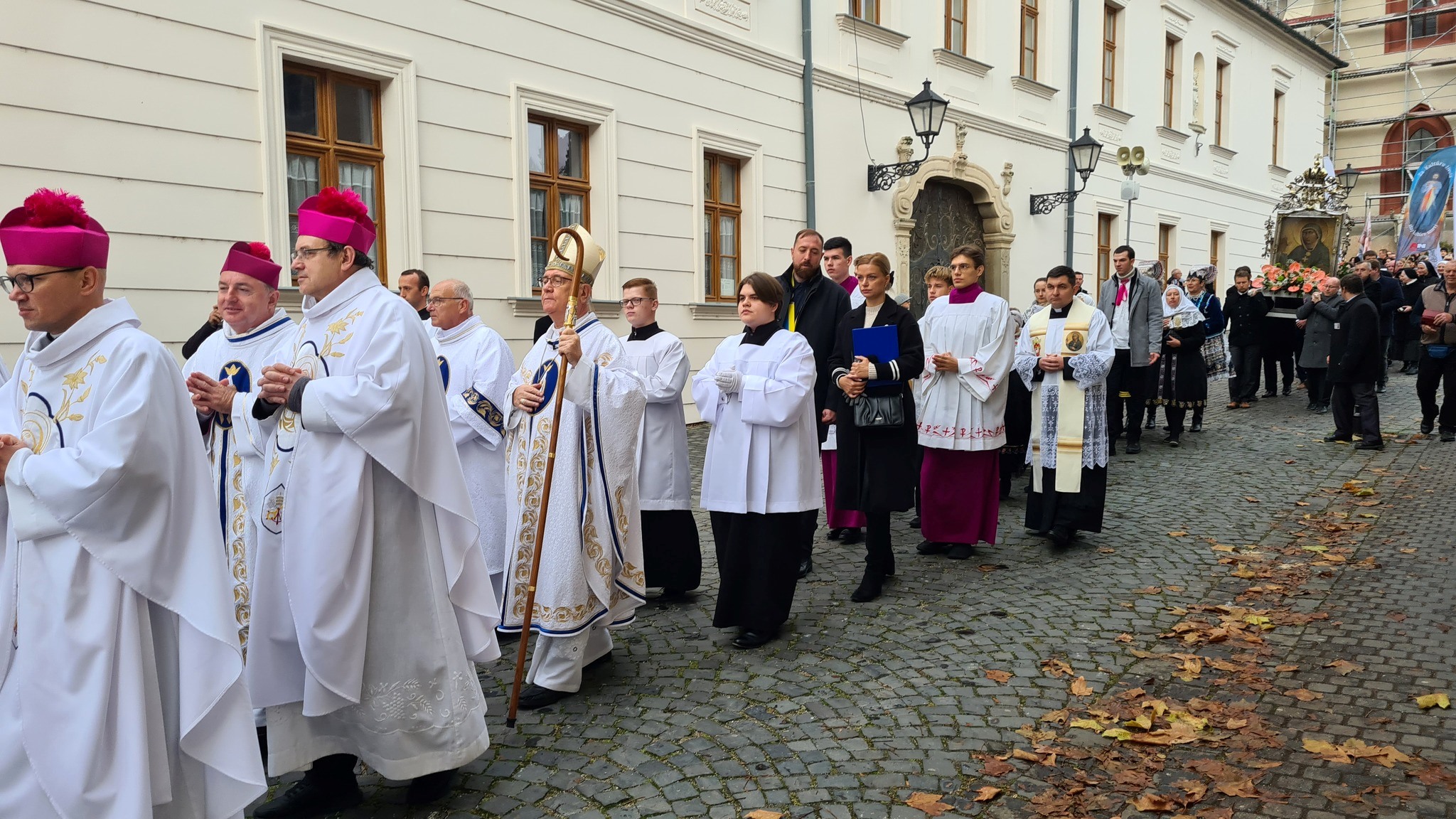 Biskupi Galis a Imrich pozvali mariánskych pútnikov k novej kvalite života s Kristom