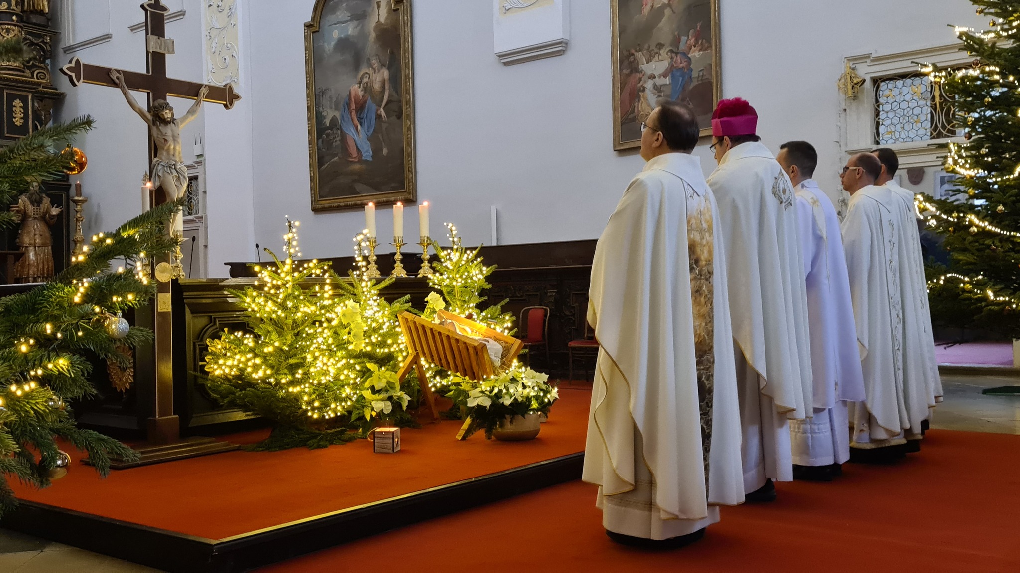 Vianočné posolstvo generálneho vikára Šimka: Nech láska v našom živote zvíťazí