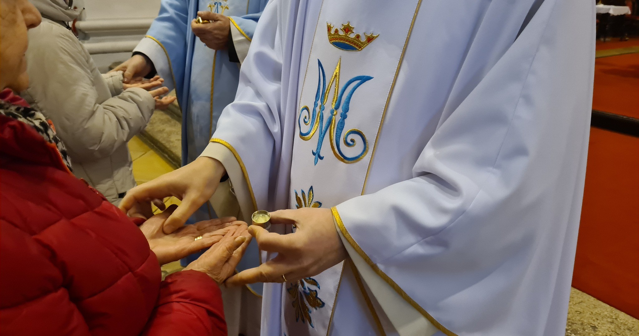 Svetový deň chorých: Odovzdajme Bohu kríže, ktoré nám nepatria