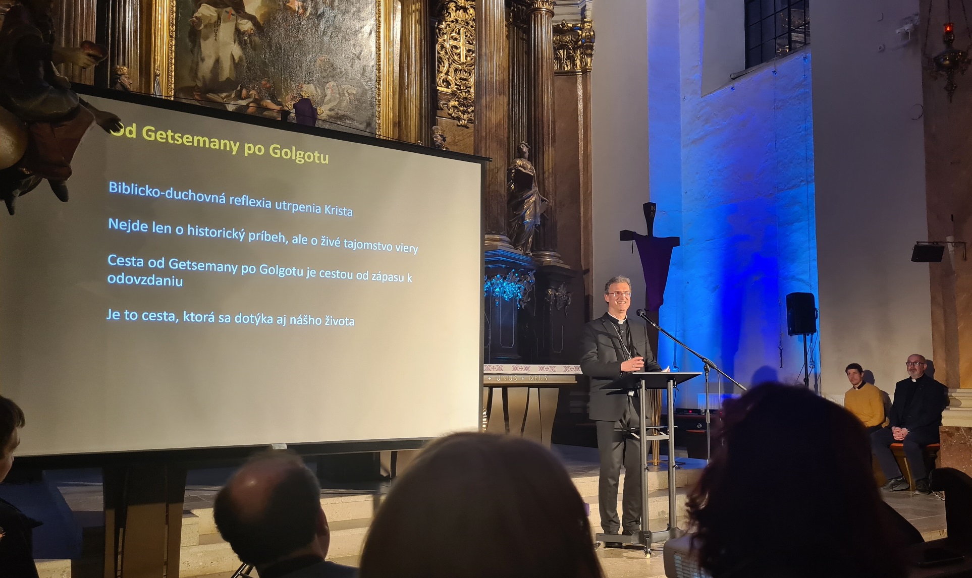 Biskup Trstenský v trnavskom UPeCe: Najväčší boj sa odohráva v srdci človeka