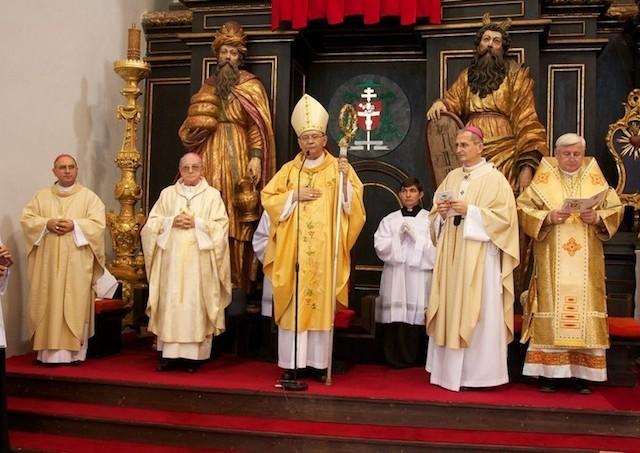 Arcibiskupi Orosch a Zvolenský si pripomínajú 22. výročie biskupskej vysviacky